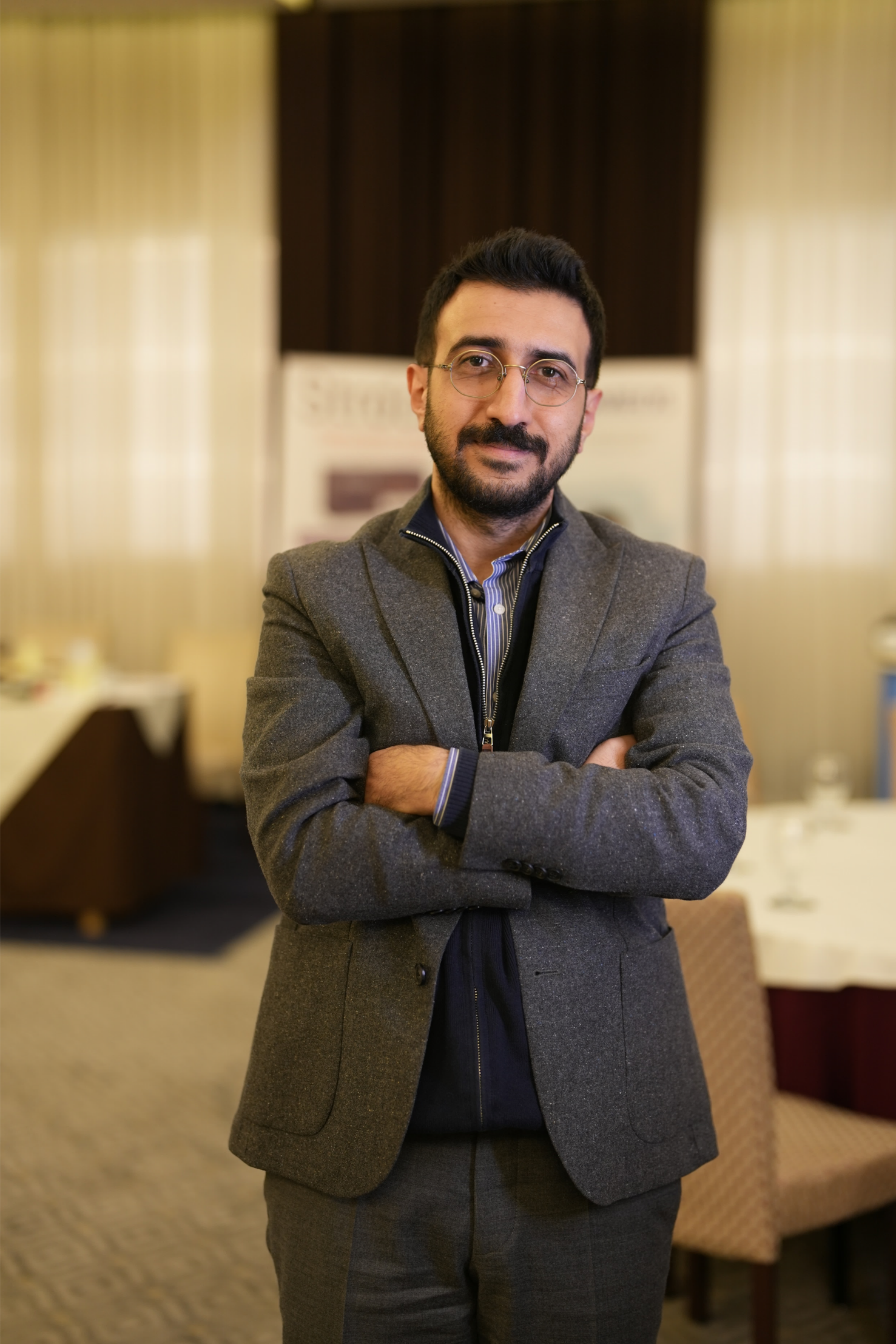 وحید آسایش